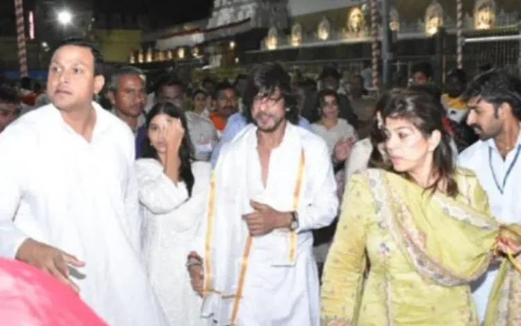 Bollywood king Shahrukh Khan visited TTD